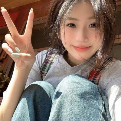 二人漫步几春秋
